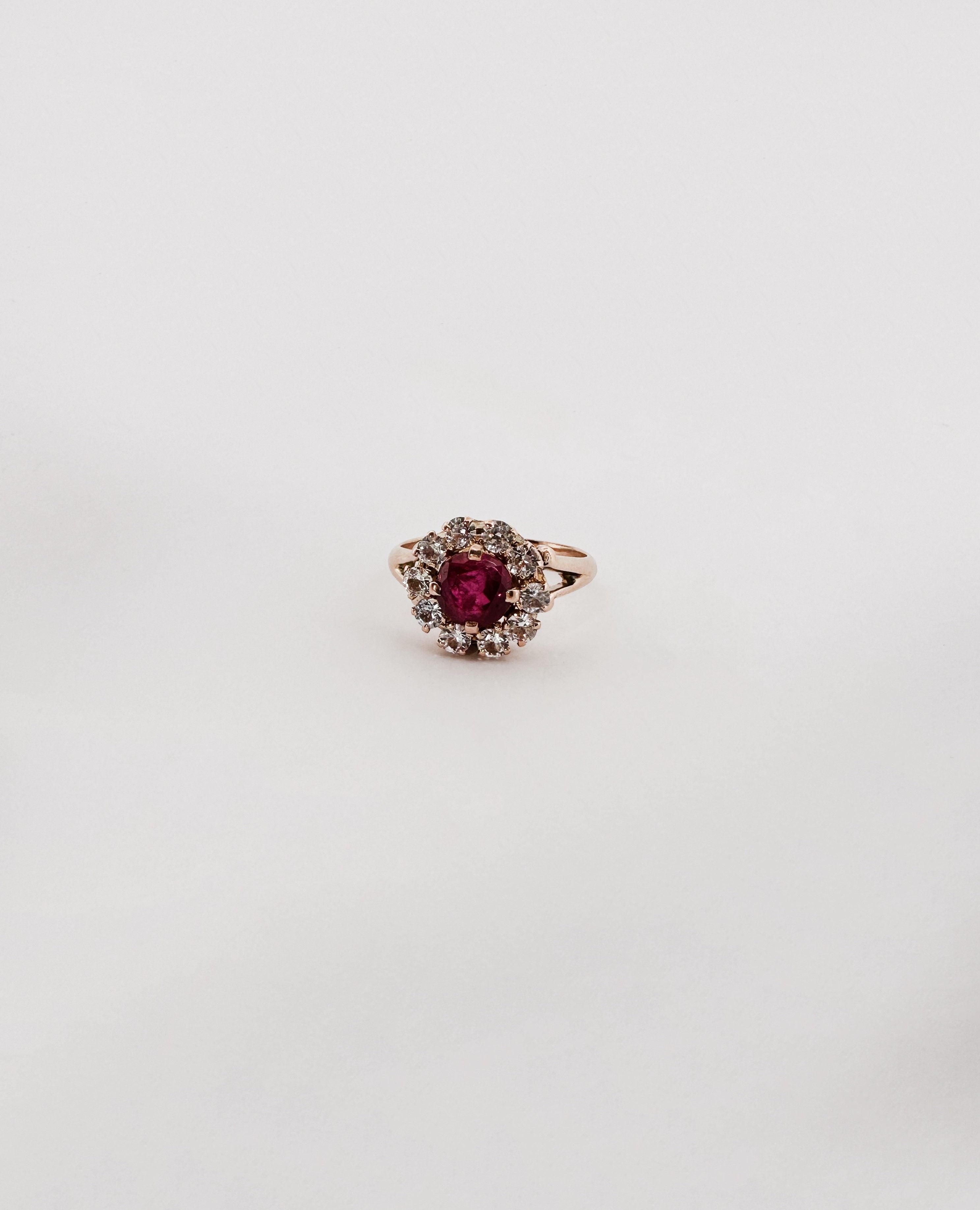 Bague Marguerite en or rose et rubis