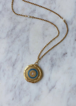 Yellow gold medallion diamond Enamel and gold chain with pearls
