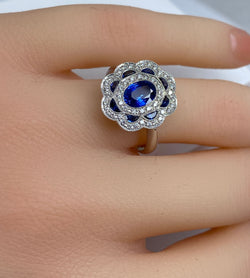 18k gold sapphire and diamond daisy ring