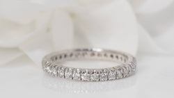 Alliance en or blanc et diamants (0,90carat)