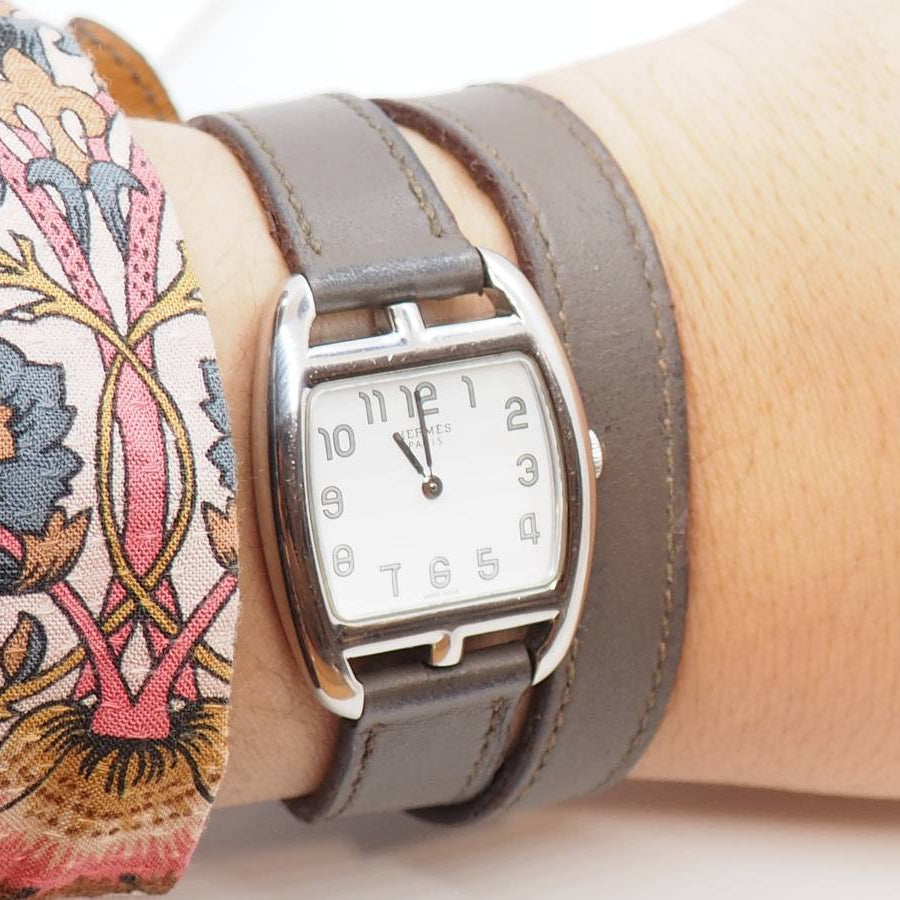 Montre Hermès CAPE COD tonneau en acier