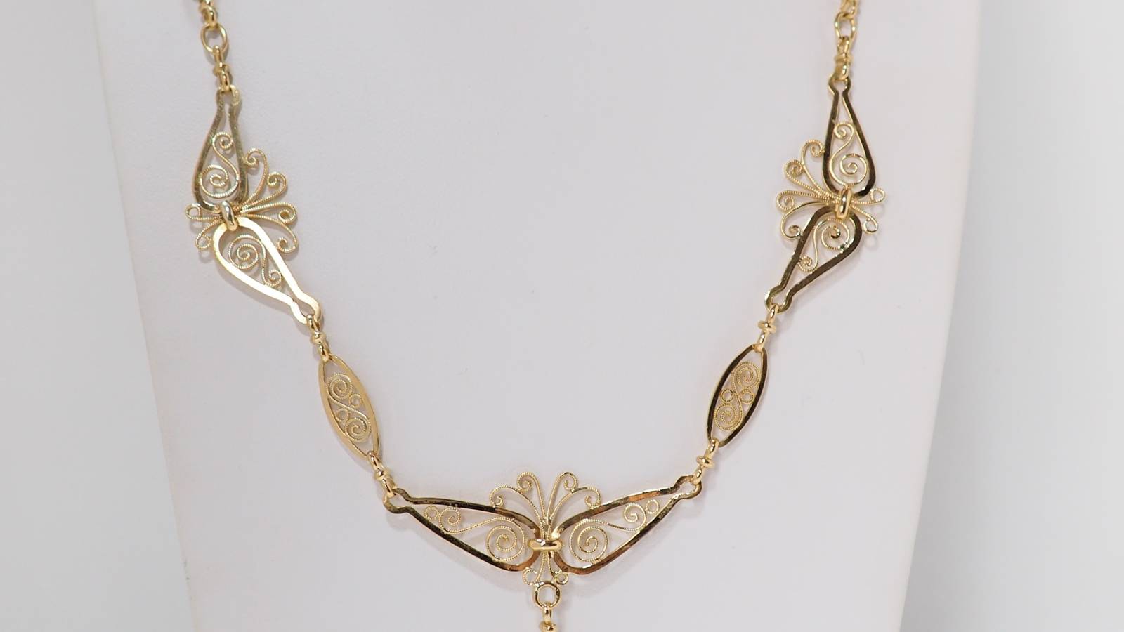 Collier draperie ancien en or jaune