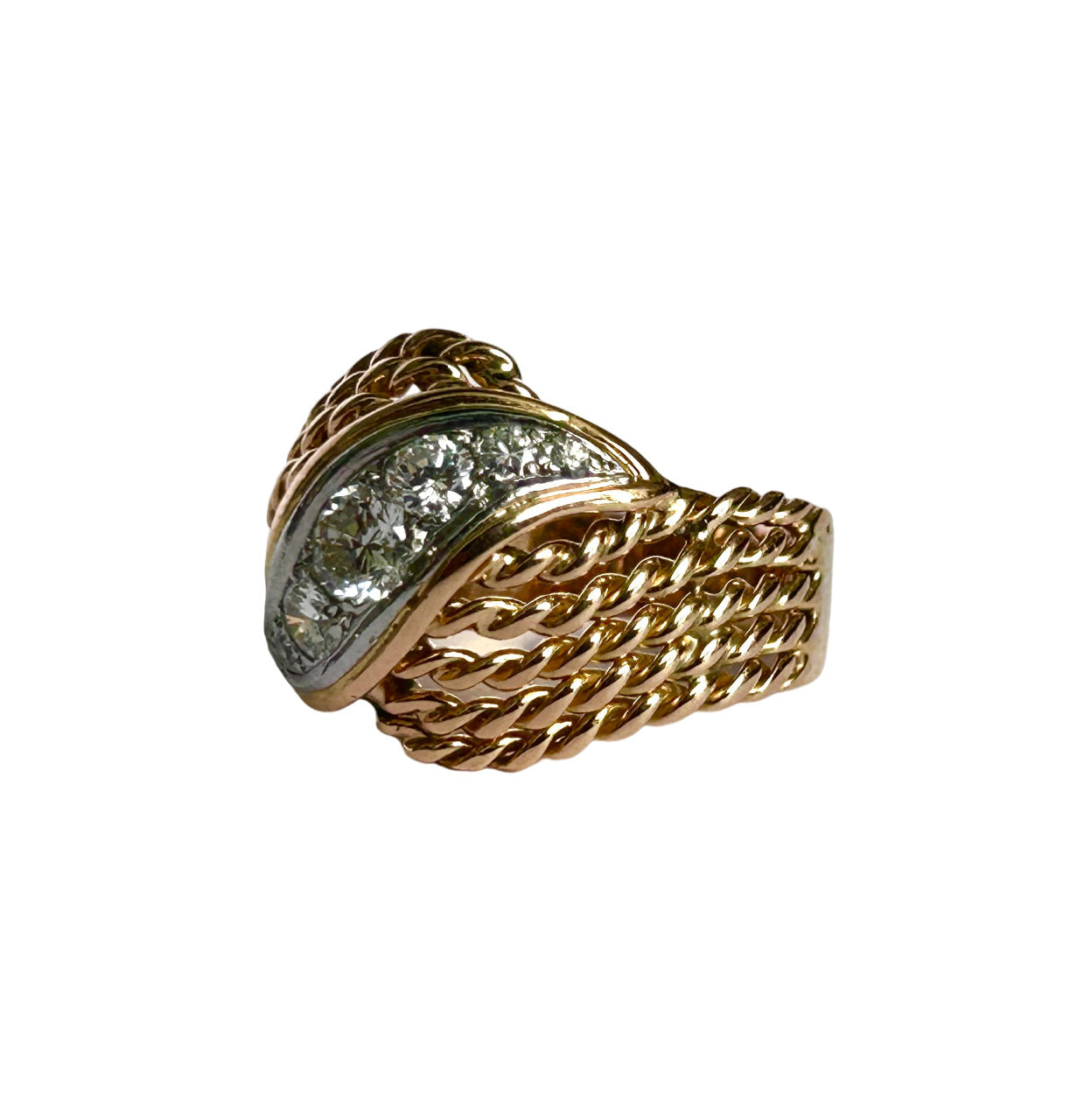 Bague Cordage en or rose, platine et diamants, travail Français, vers 1950