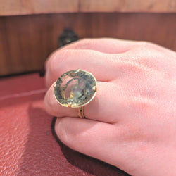 Bague en or jaune et quartz fumé