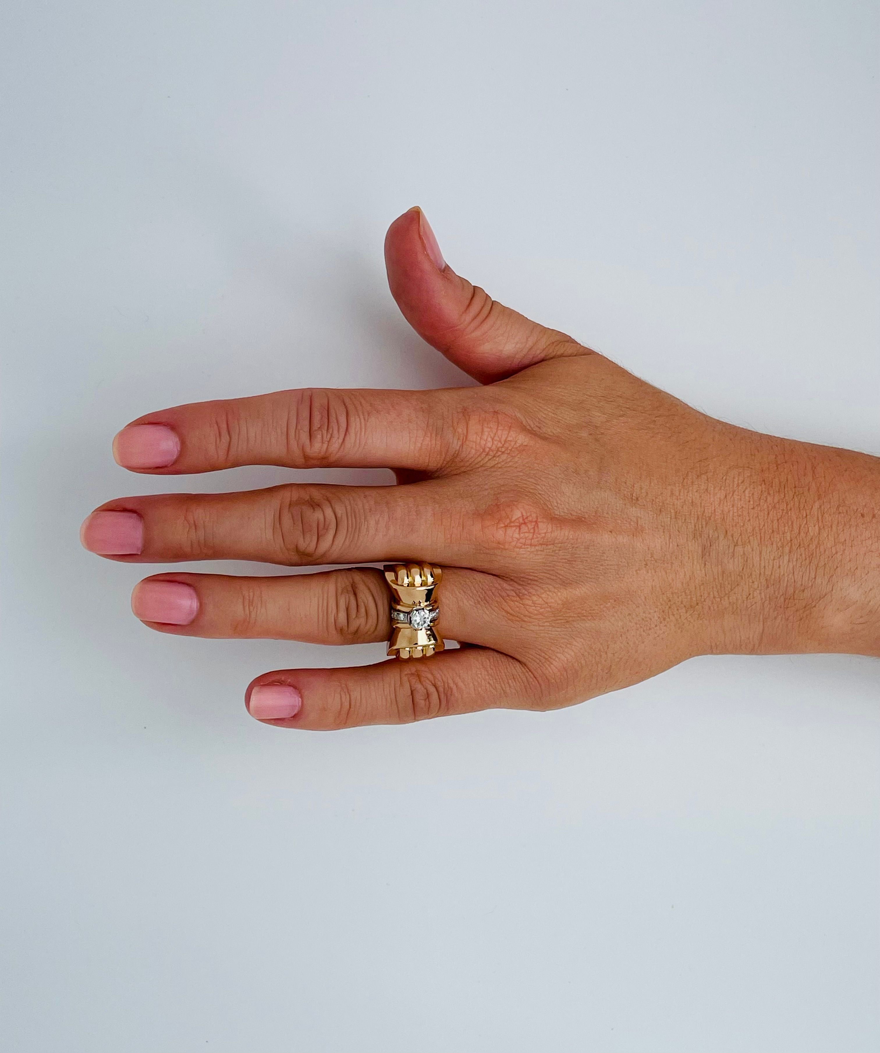 Bague Tank nœud en or rose et diamants