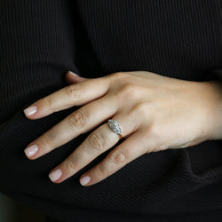Bague Pavée en or jaune, platine, perle et diamants