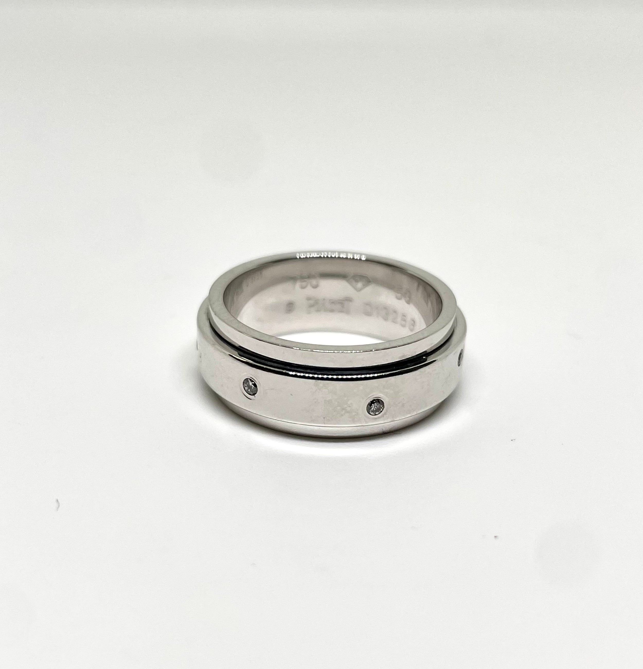 Piaget- bague possession 7 diamants or blanc