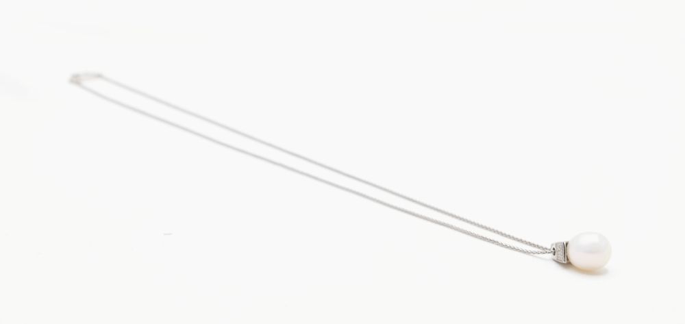 Collier La Goutte maille palmier en or blanc et perle