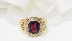 Ring In Yellow Gold, Garnet And Rose Cut Diamonds 