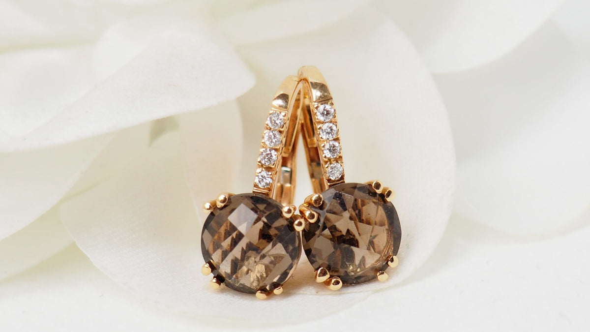 Boucles d'oreilles en or rose, quartz fumé et diamants