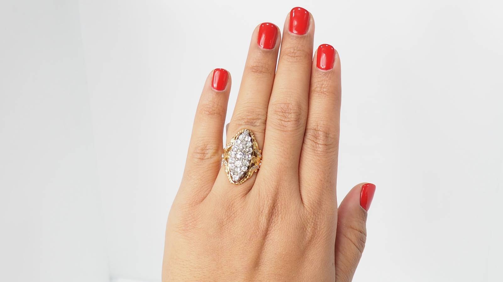 Marquise ring in yellow gold, silver and diamonds