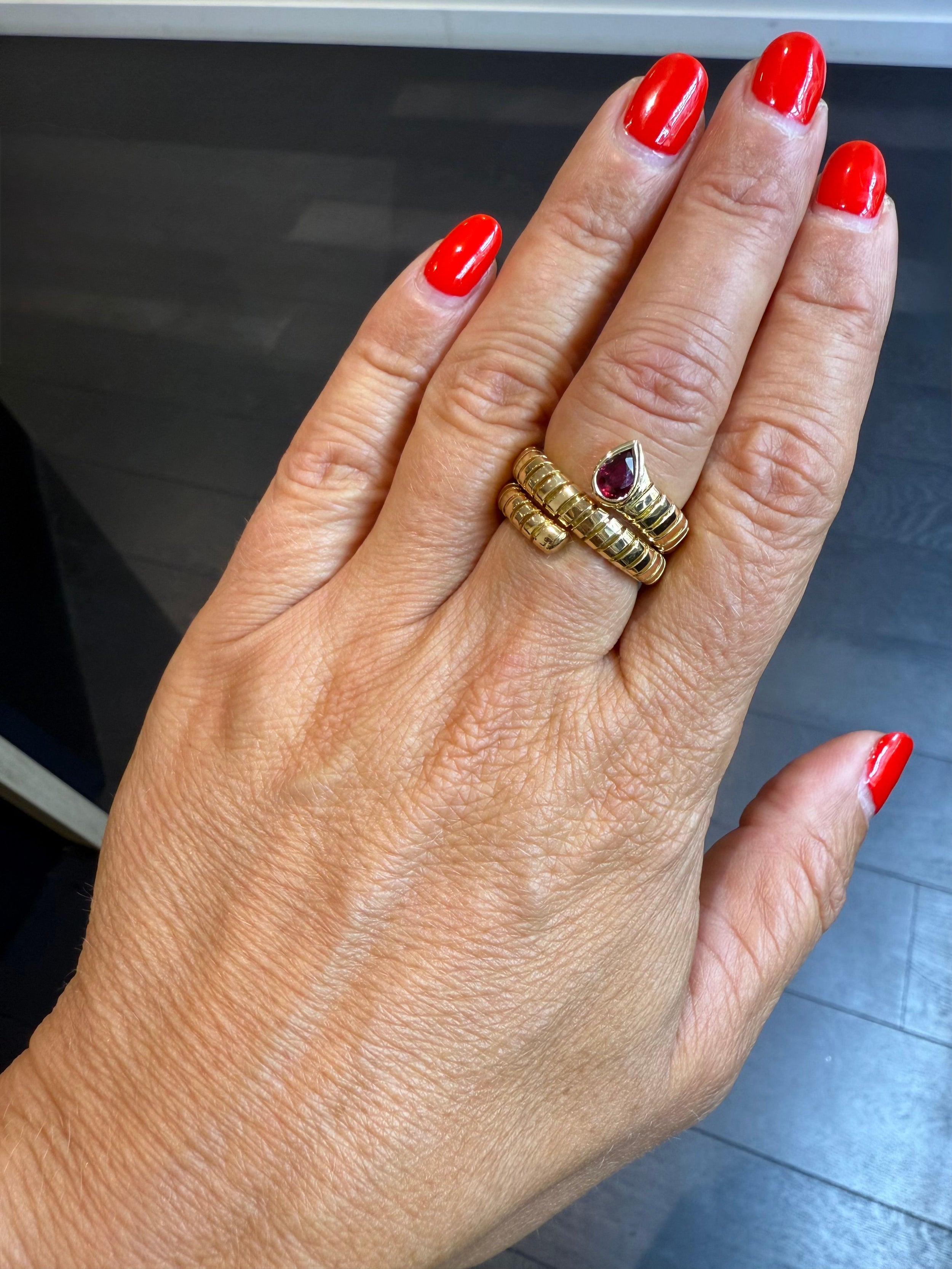 Bulgari - Bague Serpenti Or jaune et Tourmaline