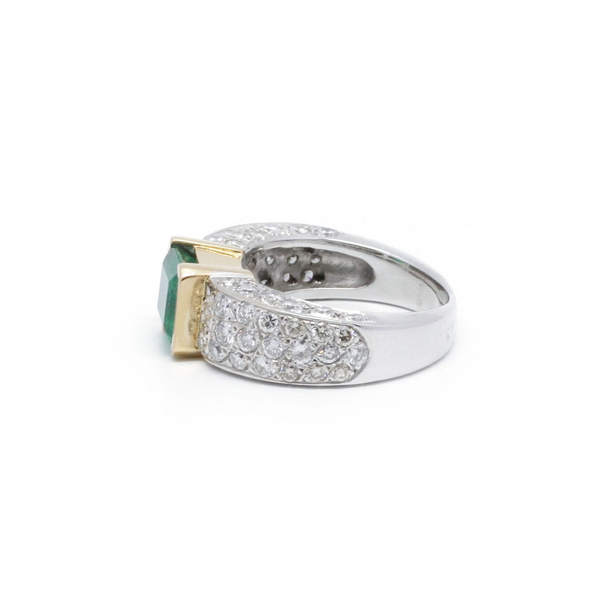Bague - Or, Emeraude Et Diamants