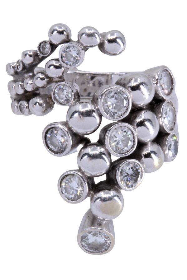 BAGUE DE CRÉATEUR DIAMANTS