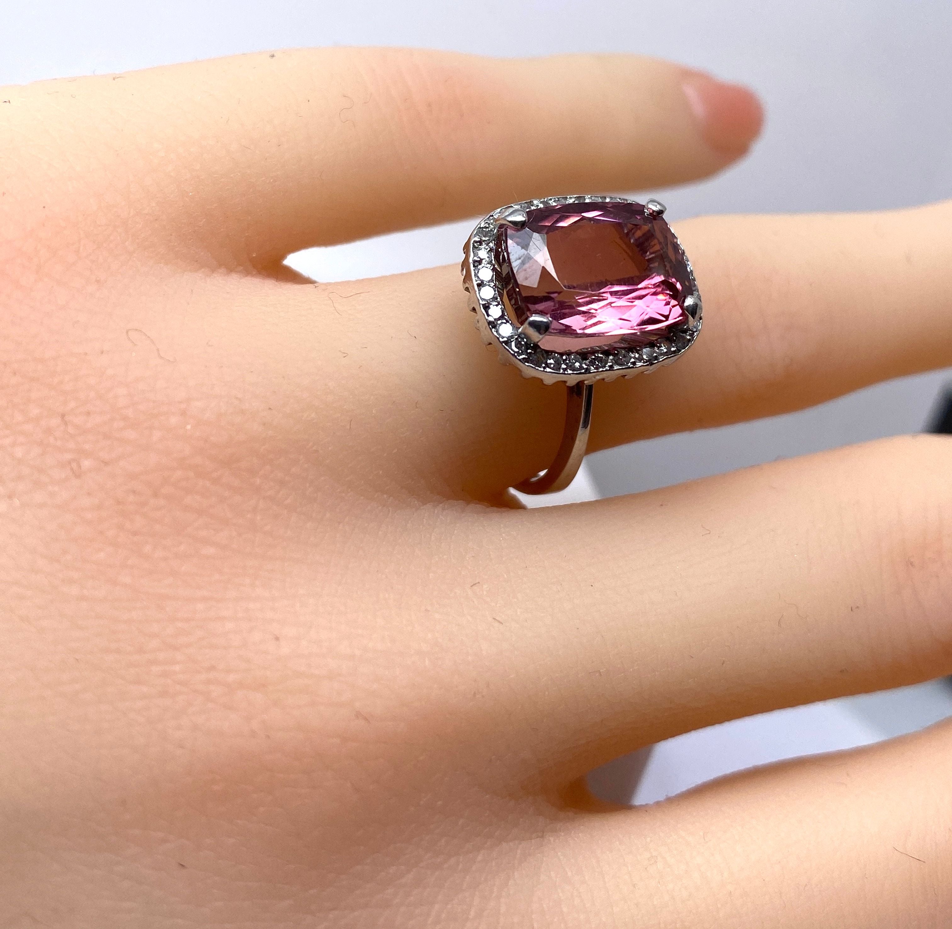 Bague en or blanc 18 carats, tourmaline rose et diamants
