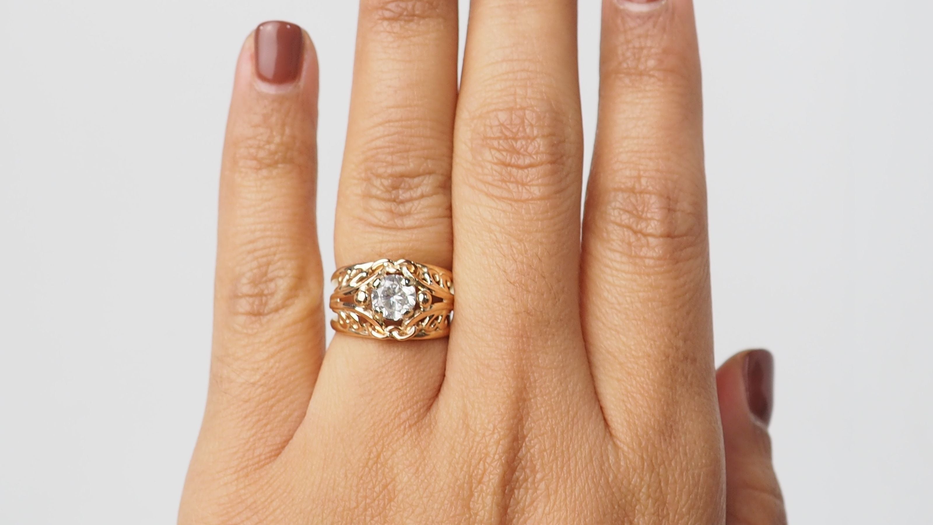 Bague ancienne en or rose et diamant