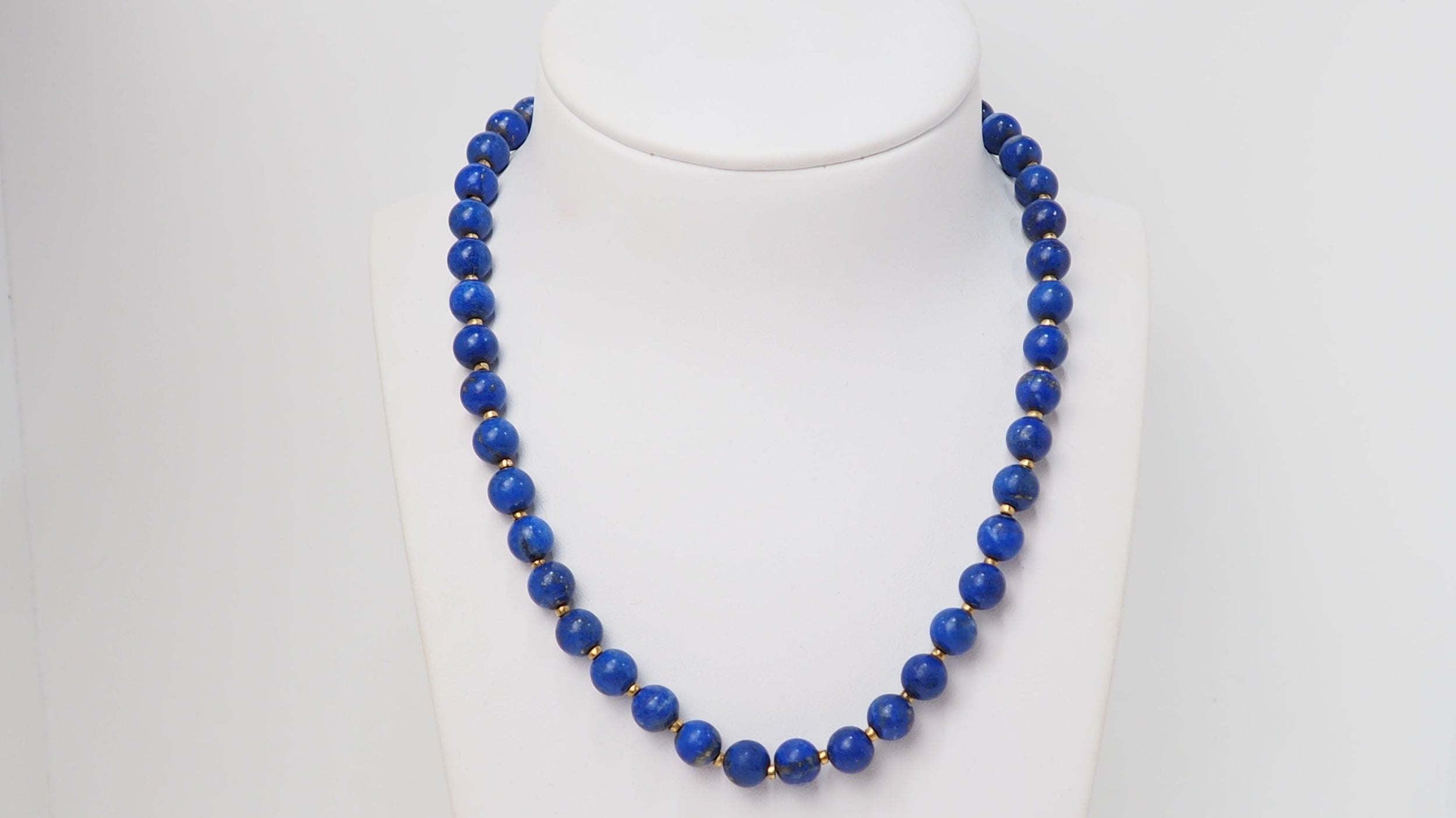 Collier De Perles de Lapis Lazuli Et Fermoir En Or