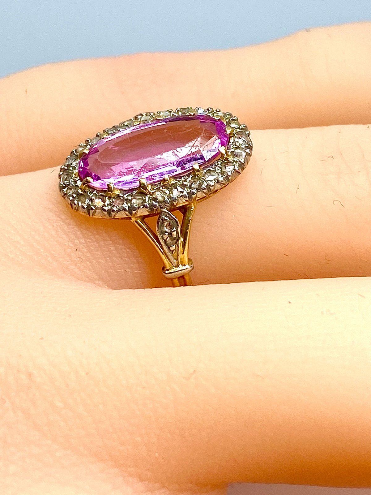 Bague en or 18 carats en  topaze rose et diamants . Epoque Napoléon III