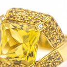 MYANMAR Bague en or jaune et saphir d'occasion