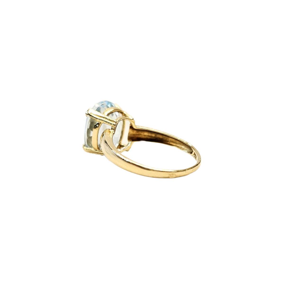 Bague en or jaune 18 carats et Topaze naturelle taille ovale- Taille EU53