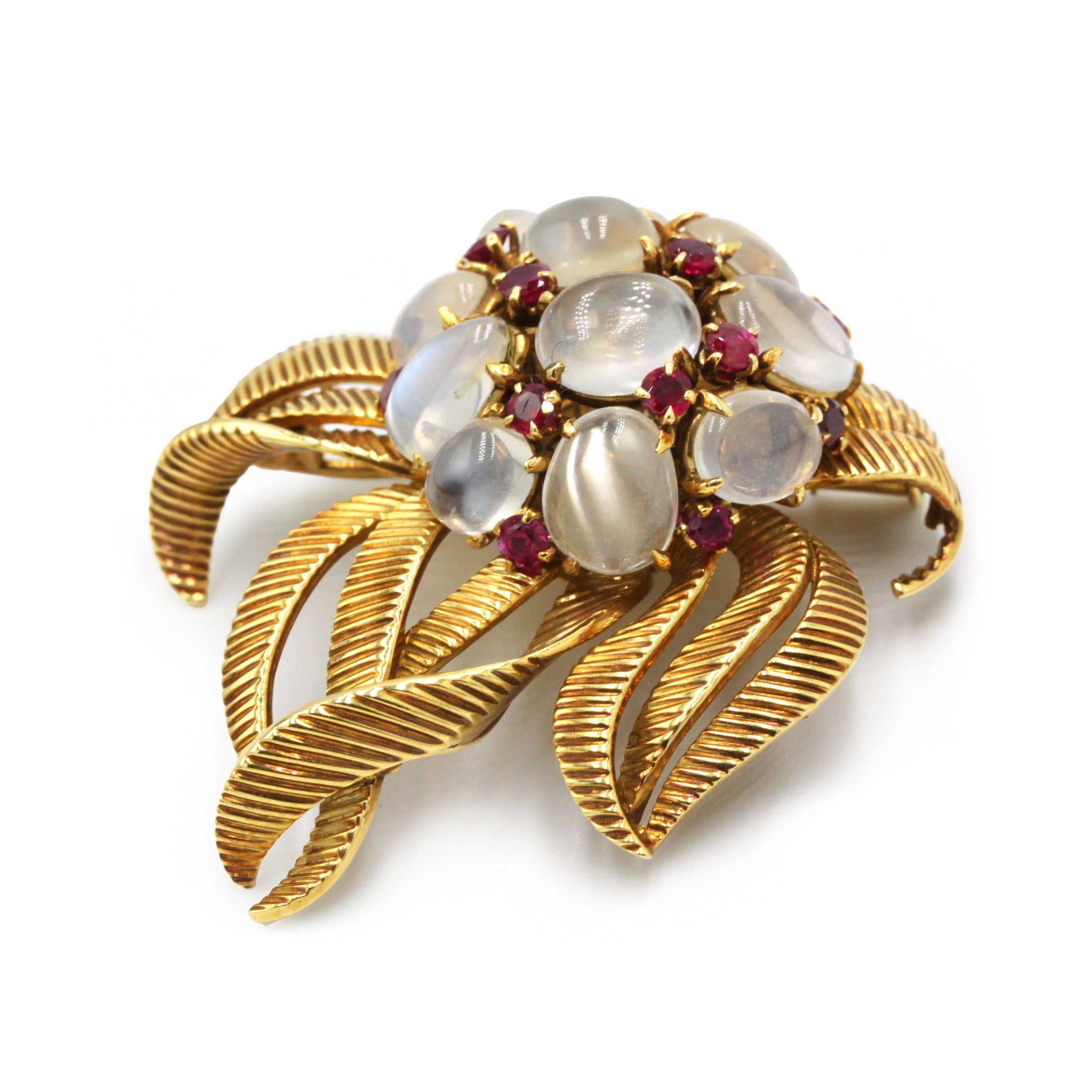 Brooch Pin in yellow gold, rubies and moonstones