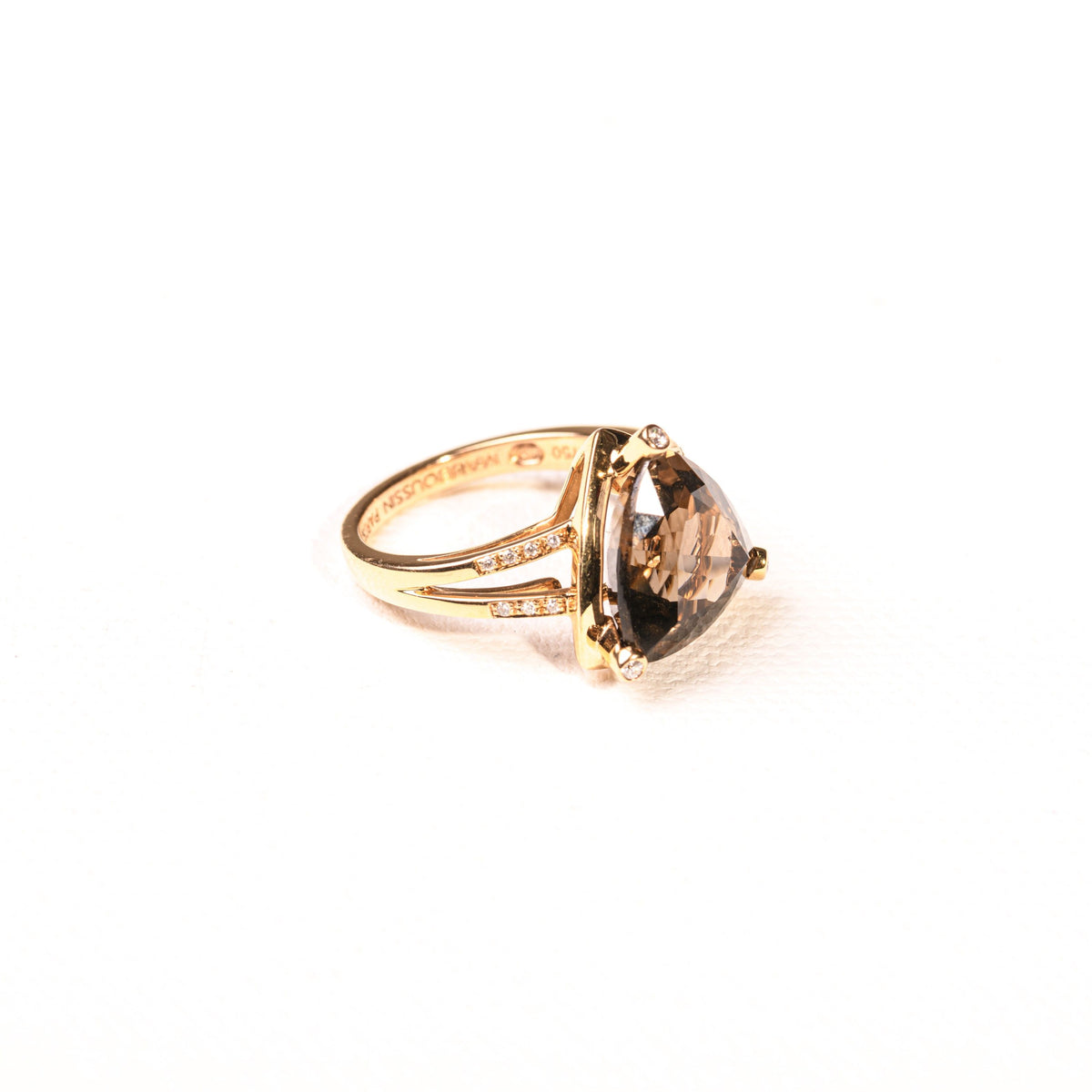 Bague MAUBOUSSIN "Mes Couleurs à Toi" quartz fumé en or jaune