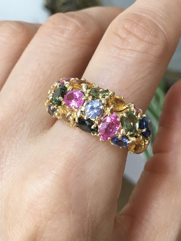 Bague CHAUMET Tutti-Frutti en or jaune 18K sertie de saphirs