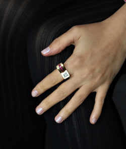 Bague Tank Diamant Et Pierres Rouges