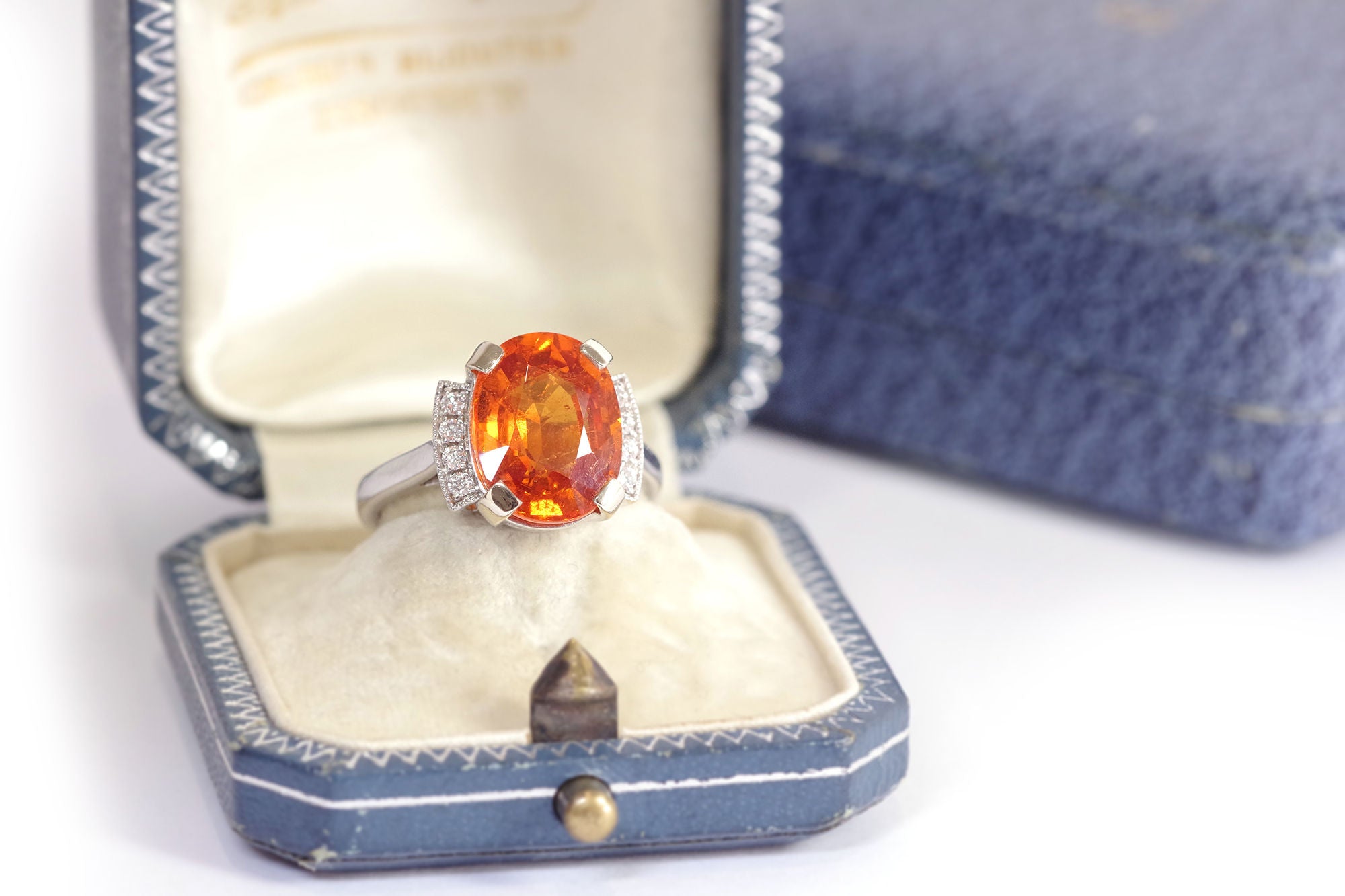 Bague grenat mandarin en or