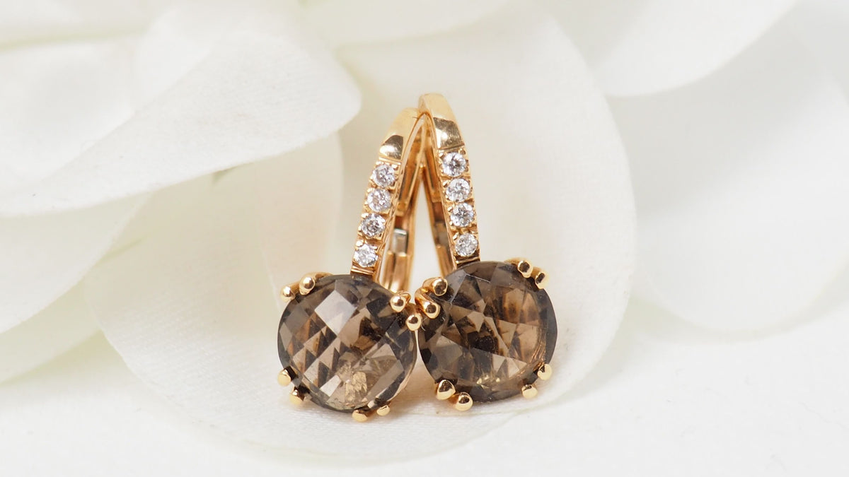 Boucles d'oreilles en or rose, quartz fumé et diamants
