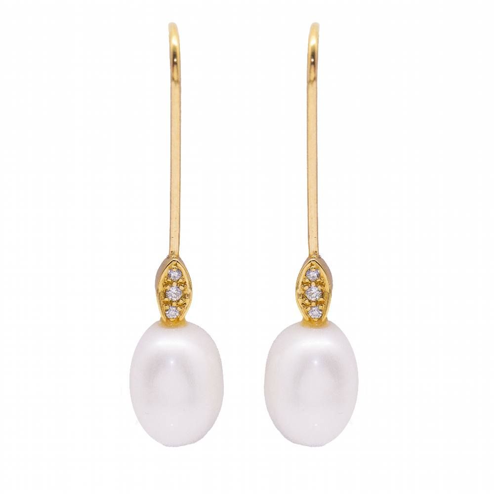 Boucles d'oreilles ovales en perles et diamants