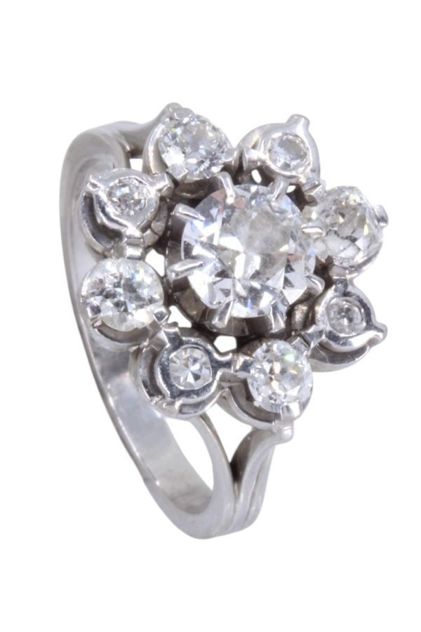 Bague marguerite en or blanc, platine et diamants