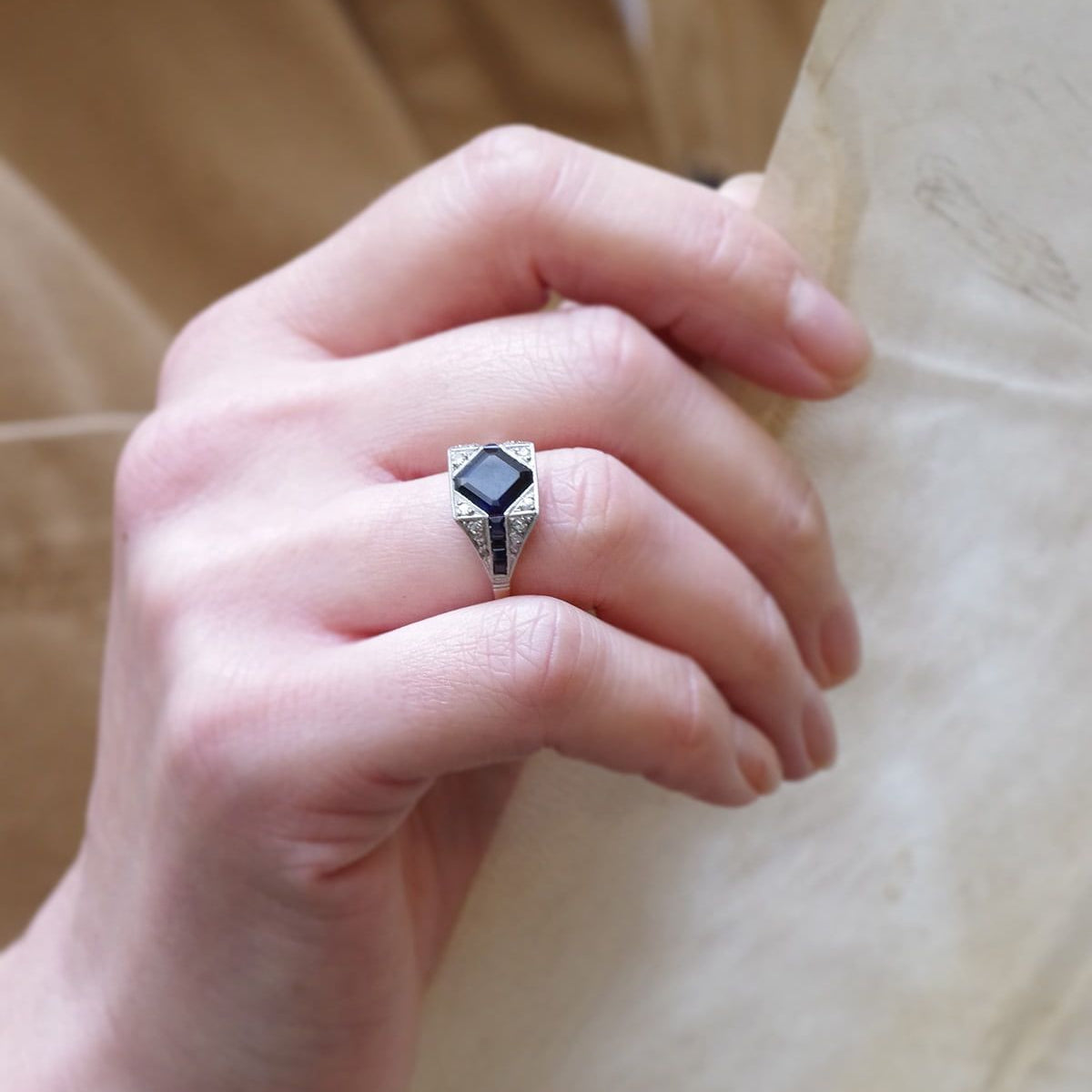 Bague ART DECO Saphir losange en platine