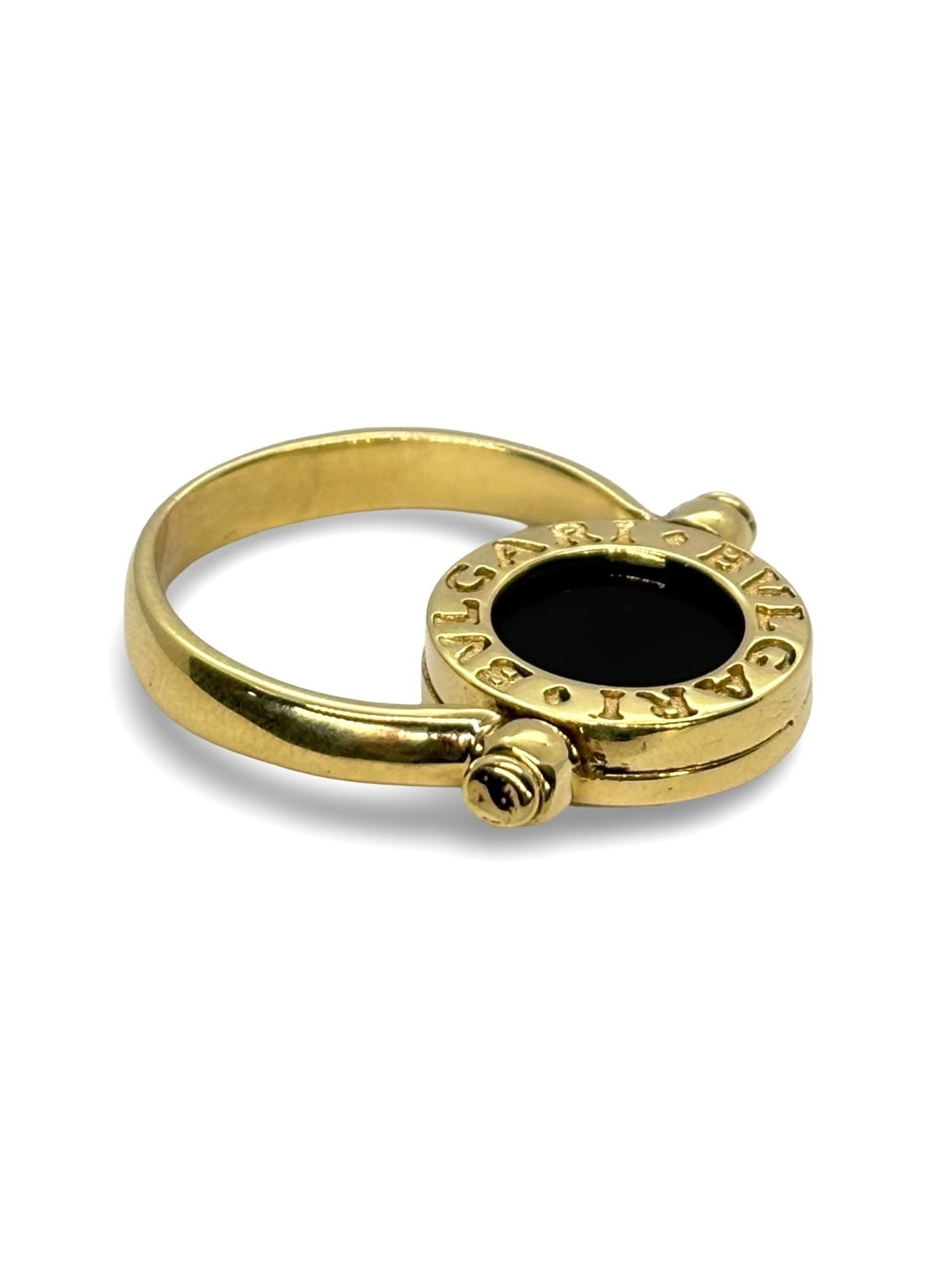 Bague Bulgari Réversible or jaune nacre et onyx