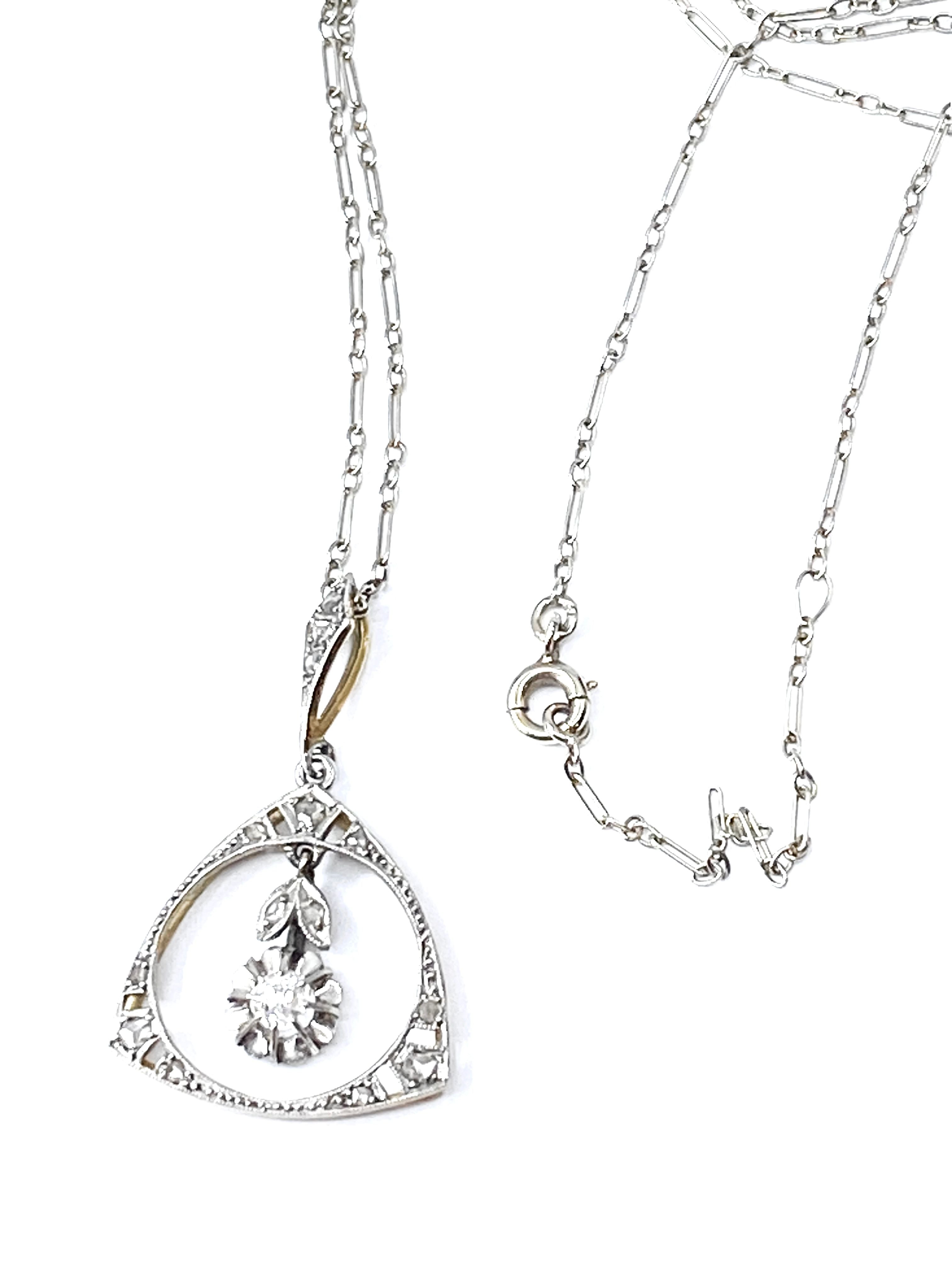 Pendentif en diamant et sa chaîne en or 18 carats, époque Art Deco