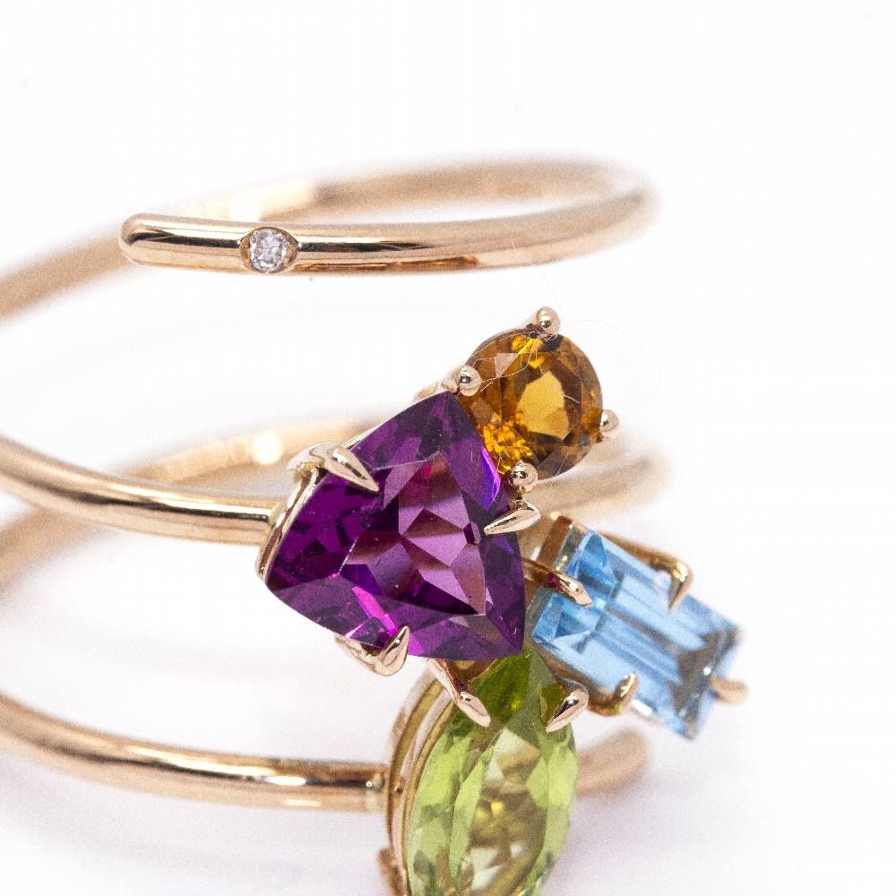 Bague Cocktail en or rose, péridot, topaze, grenat, tourmaline et diamant