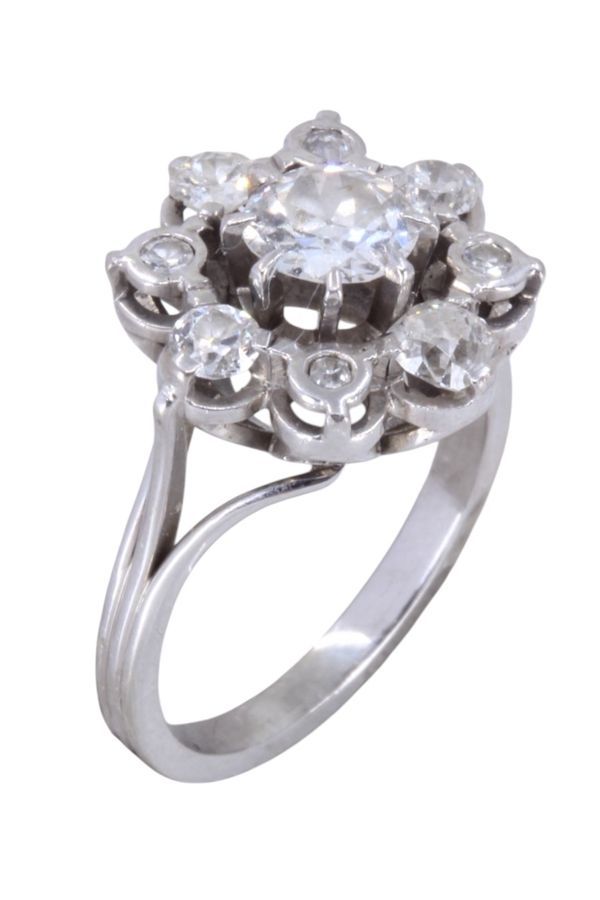 Bague marguerite en or blanc, platine et diamants