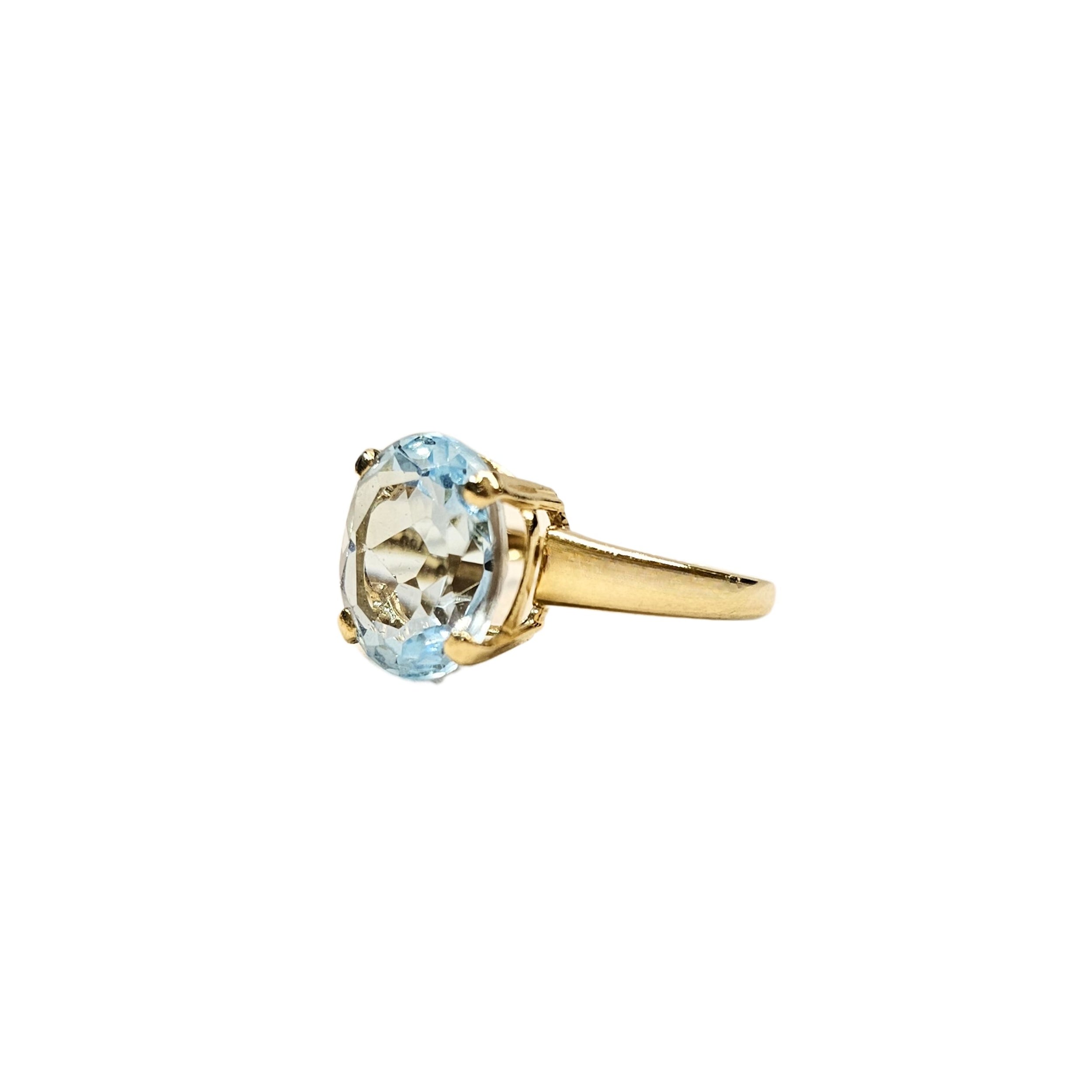 Bague en or jaune 18 carats et Topaze naturelle taille ovale- Taille EU53