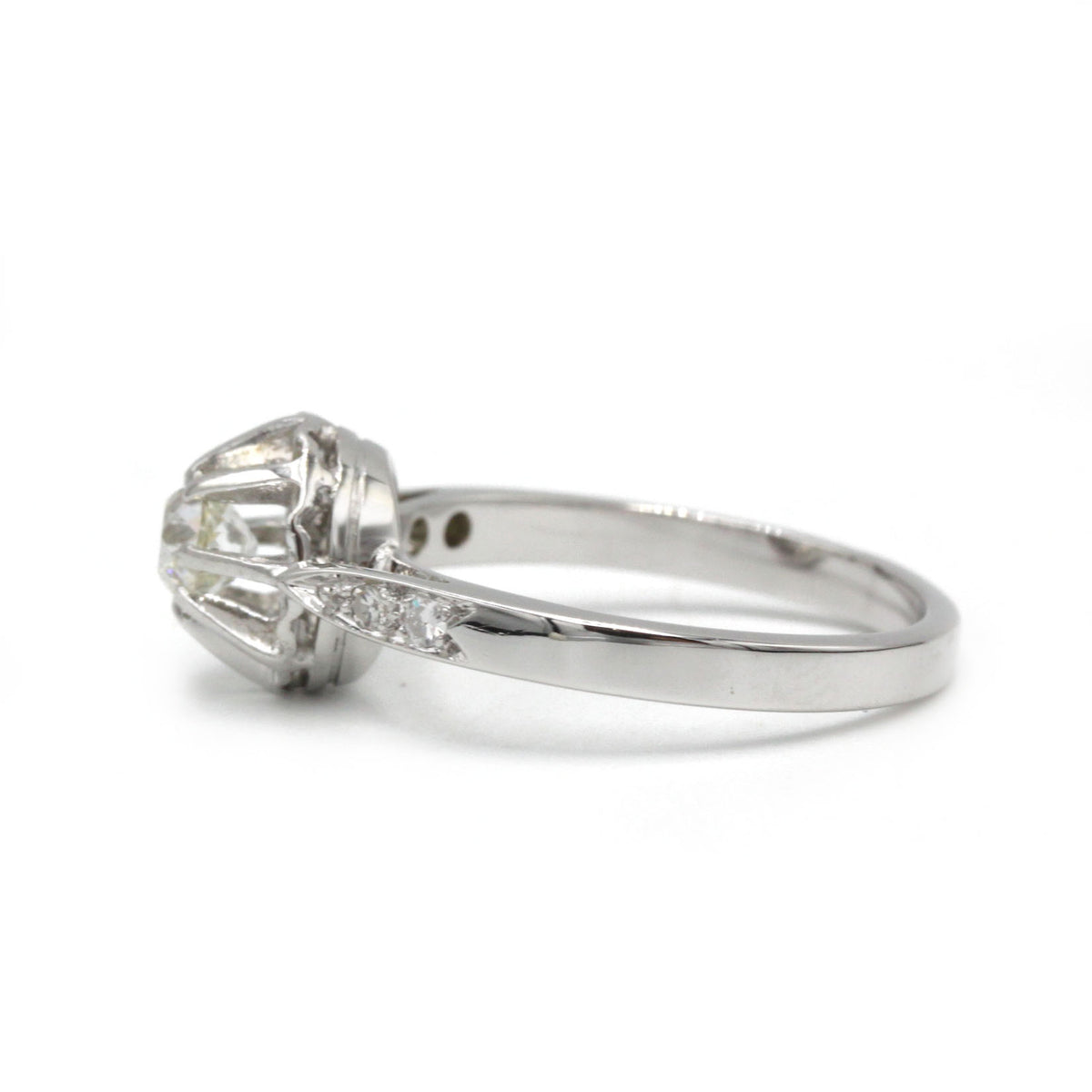 Solitaire accompagné - Or, Platine & Diamants