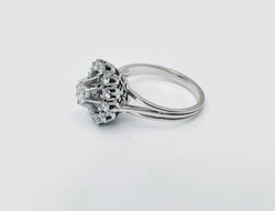 Bague marguerite diamants en or blanc et platine