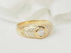 Bague jonc en or jaune et diamant