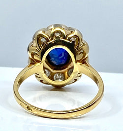 Bague marguerite en or 18 carats en saphir et diamants