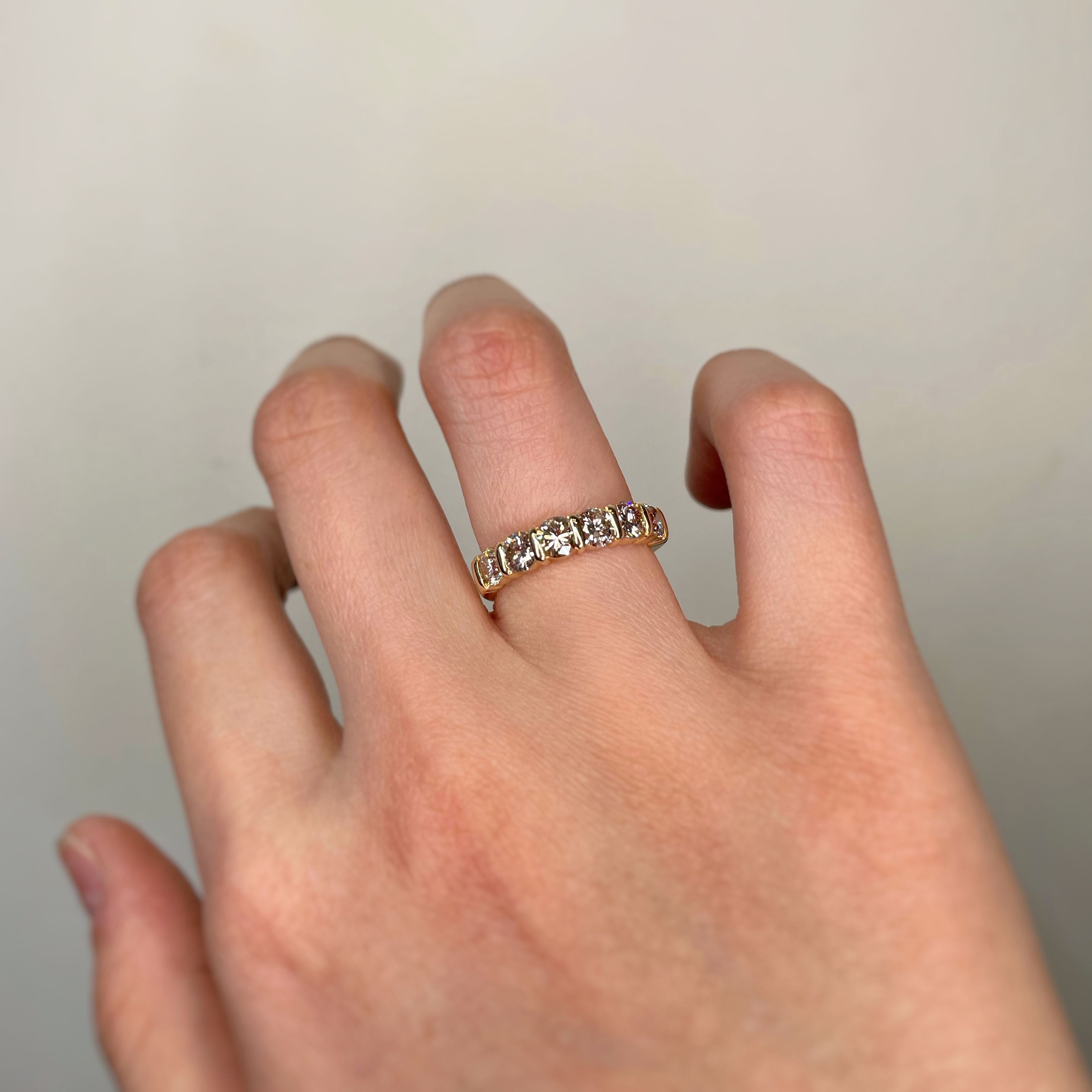 Ring half-alliance in yellow gold and diamonds