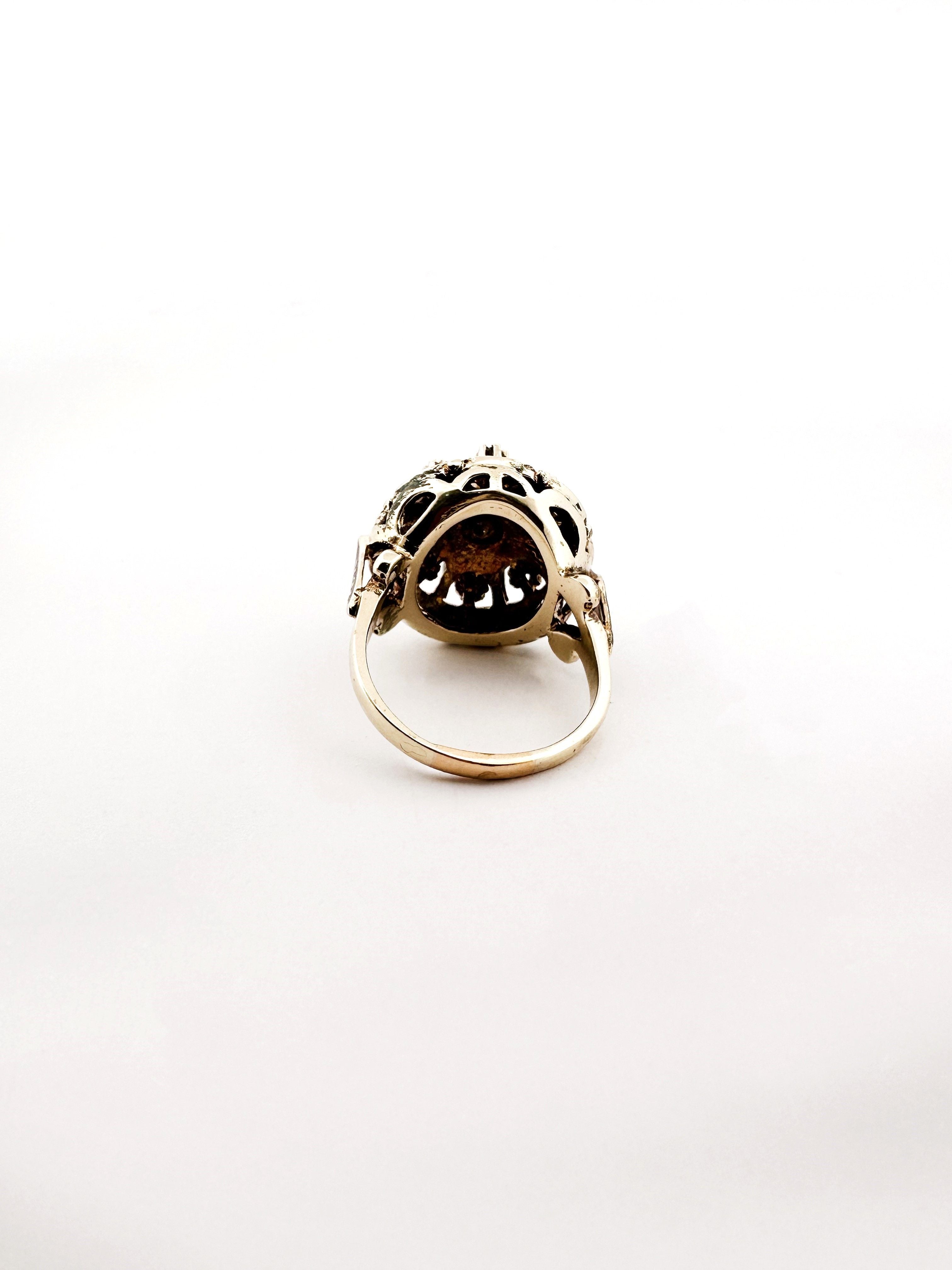 Cocktail dome ring in yellow gold with diamonds and black enamel