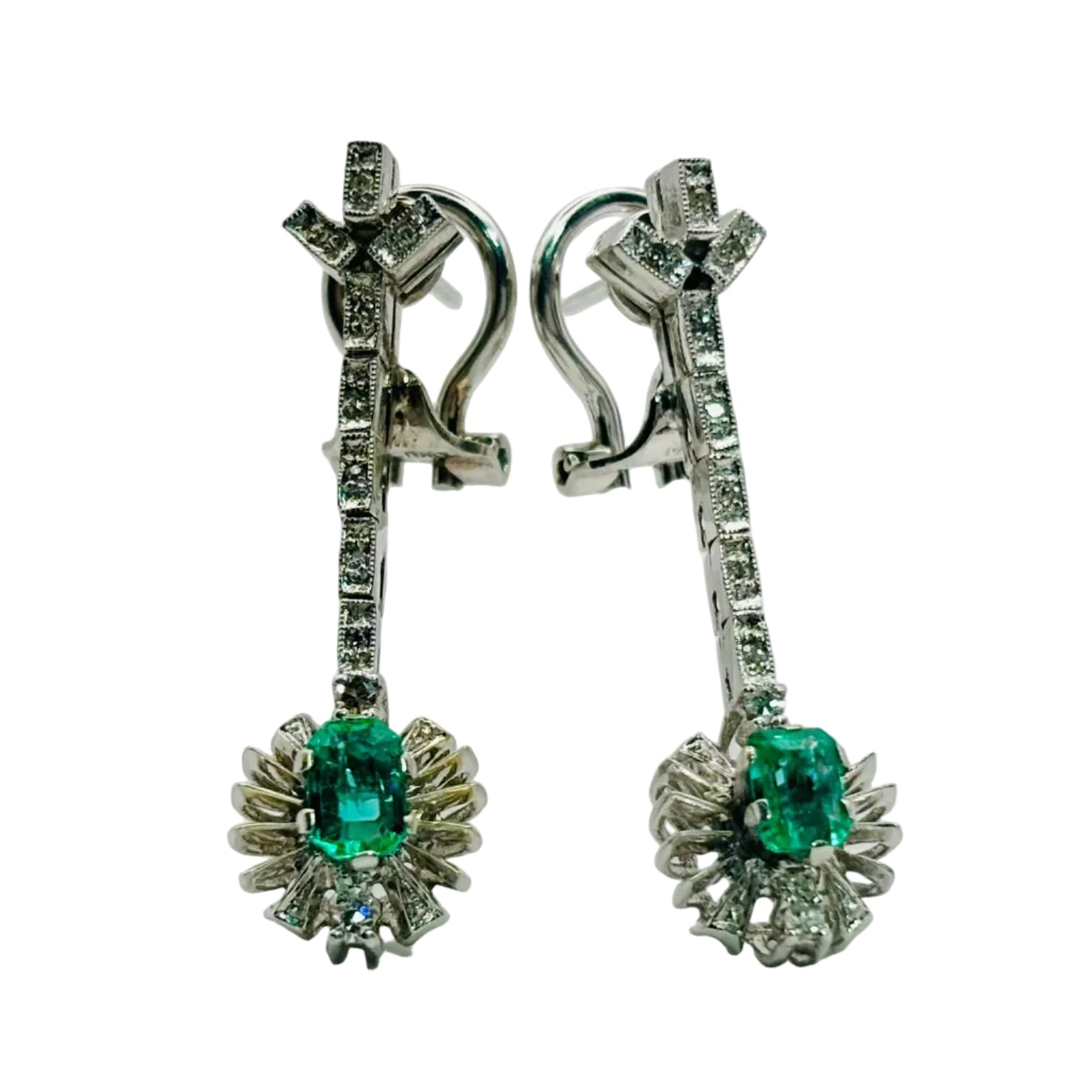 PENDIENTES LARGOS DE ORO CON ESMERALDAS Y DIAMANTES