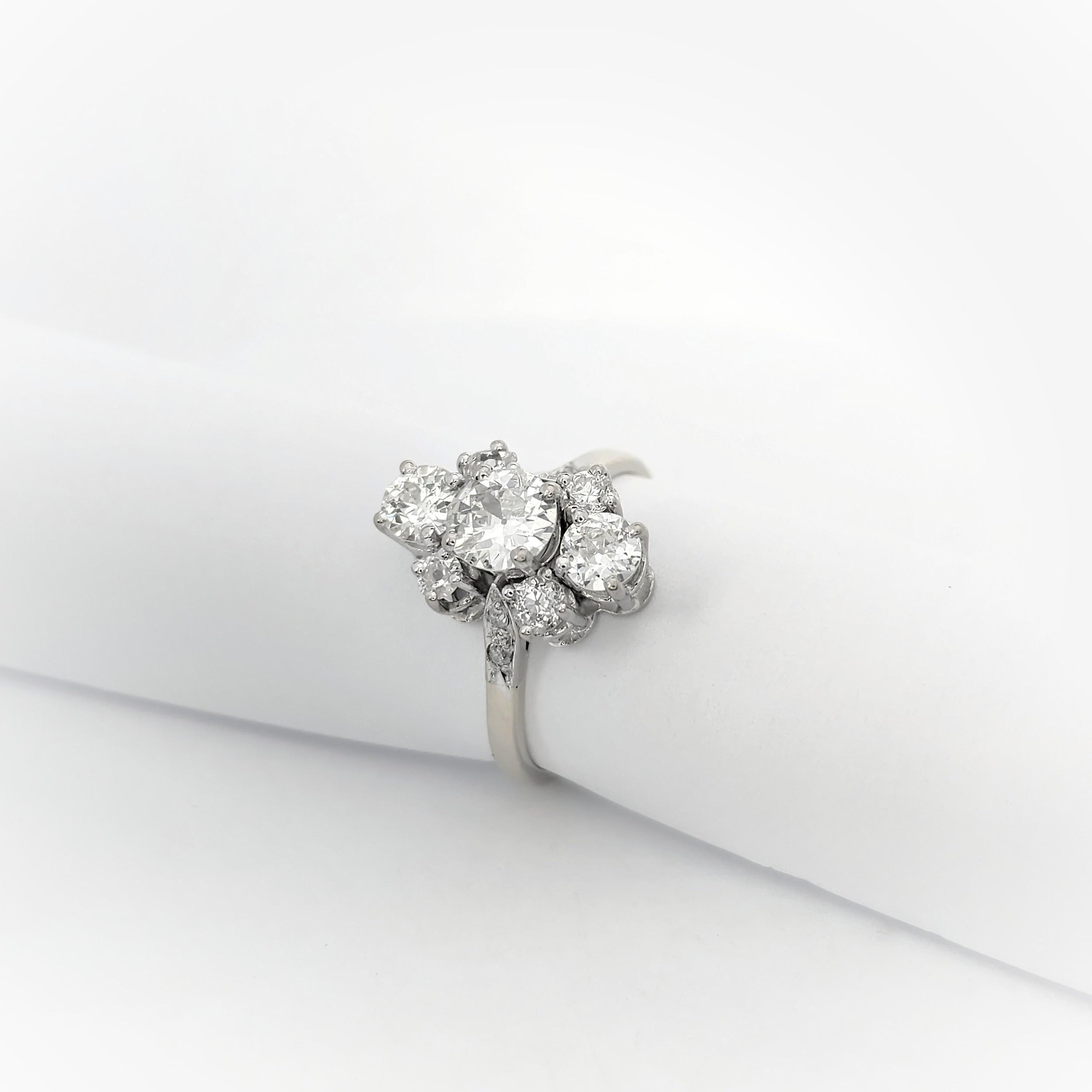 Bague en or blanc et diamants