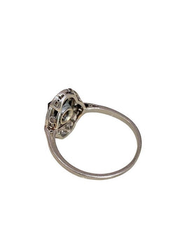 Bague Art Déco, en platine et diamants