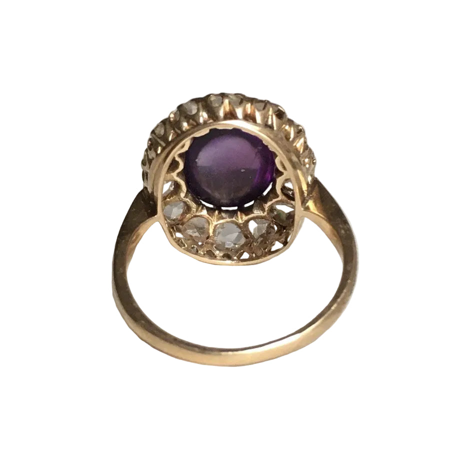 Bague Entourage en or jaune, améthyste et diamants