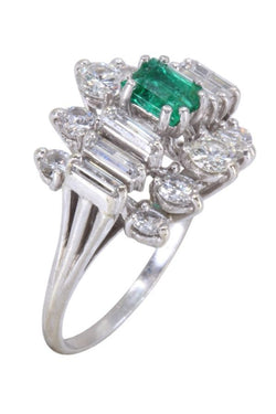 Bague années 50' en or blanc émeraude et diamants