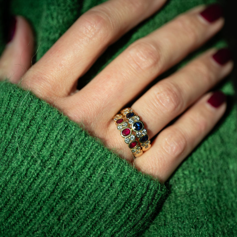 Bague VAN CLEEF & ARPELS en or jaune et saphirs